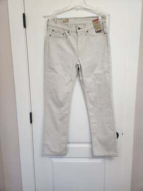 NWT Levi's 514 Straight Fit Jeans Mens Cream Off White Natural Denim New 32x30